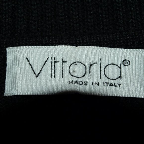 Vittoria Made in Italy black knit top with cut outs SZ M - Picture 4 of 4